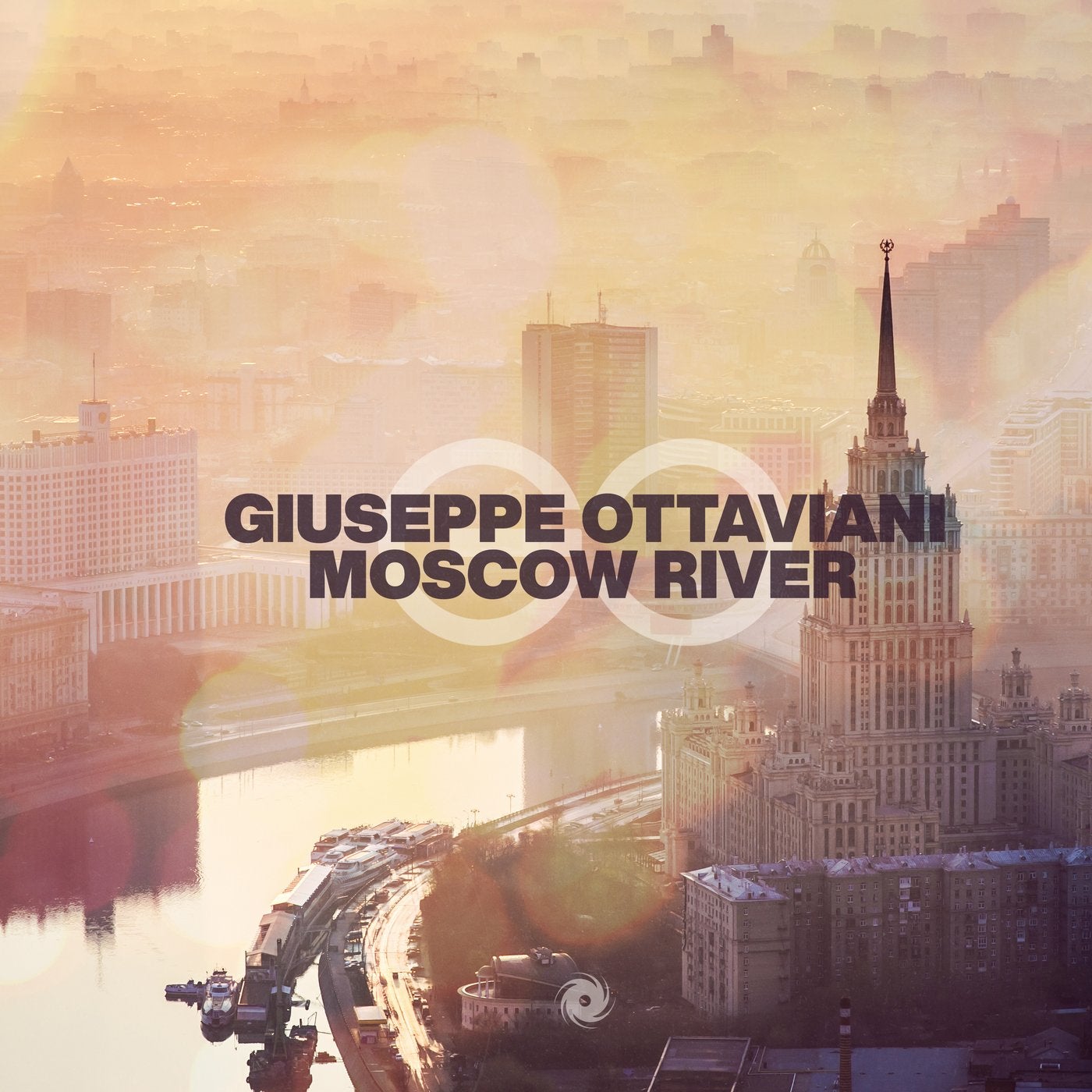 Moscow слушать. [Giuseppe Ottaviani] Moscow River (Extended Mix).