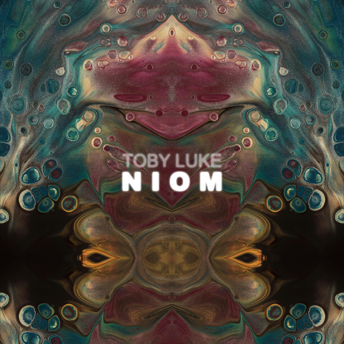 N I O M