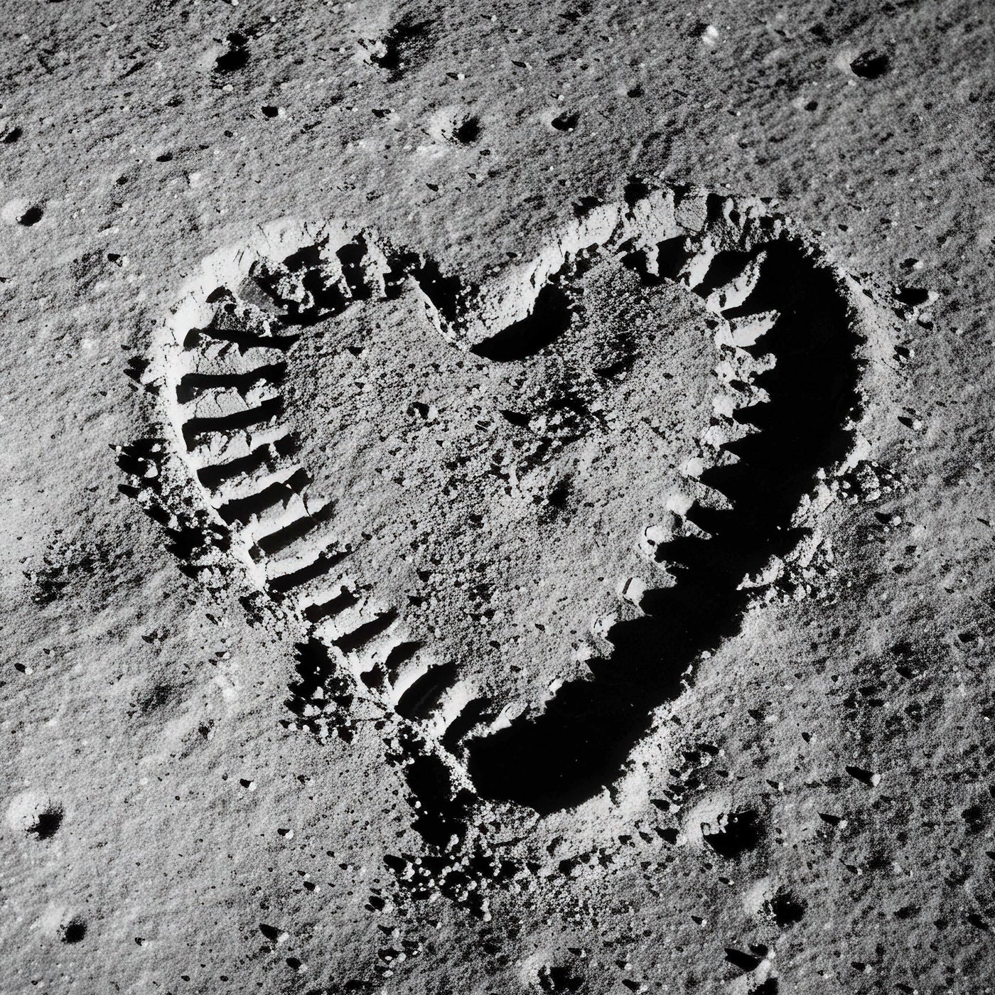 To the Moon and Back (Extended Mix)