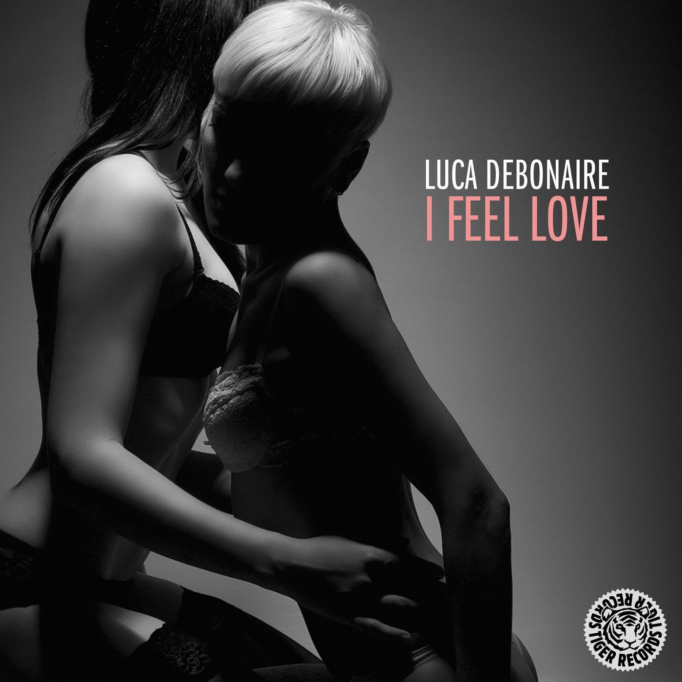Ай фил лов. Luca Debonaire фото. Feel Love. Feel Love трек.