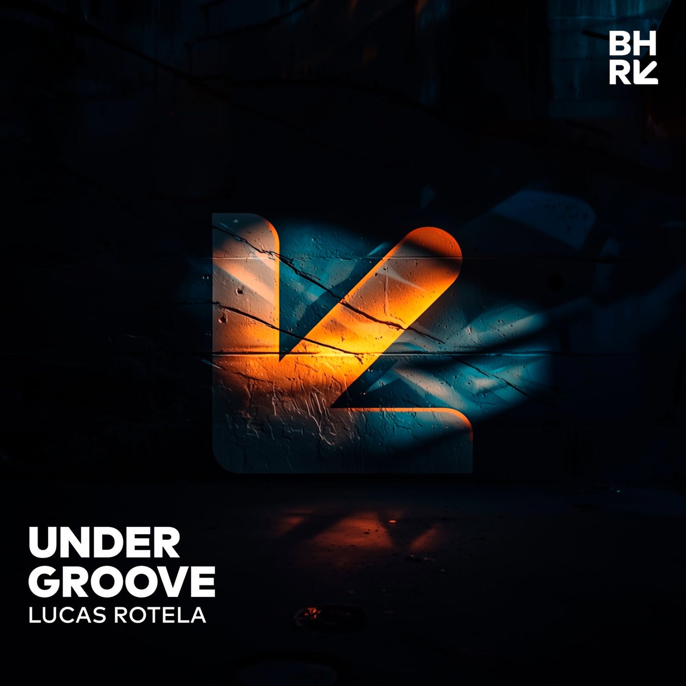Under Groove
