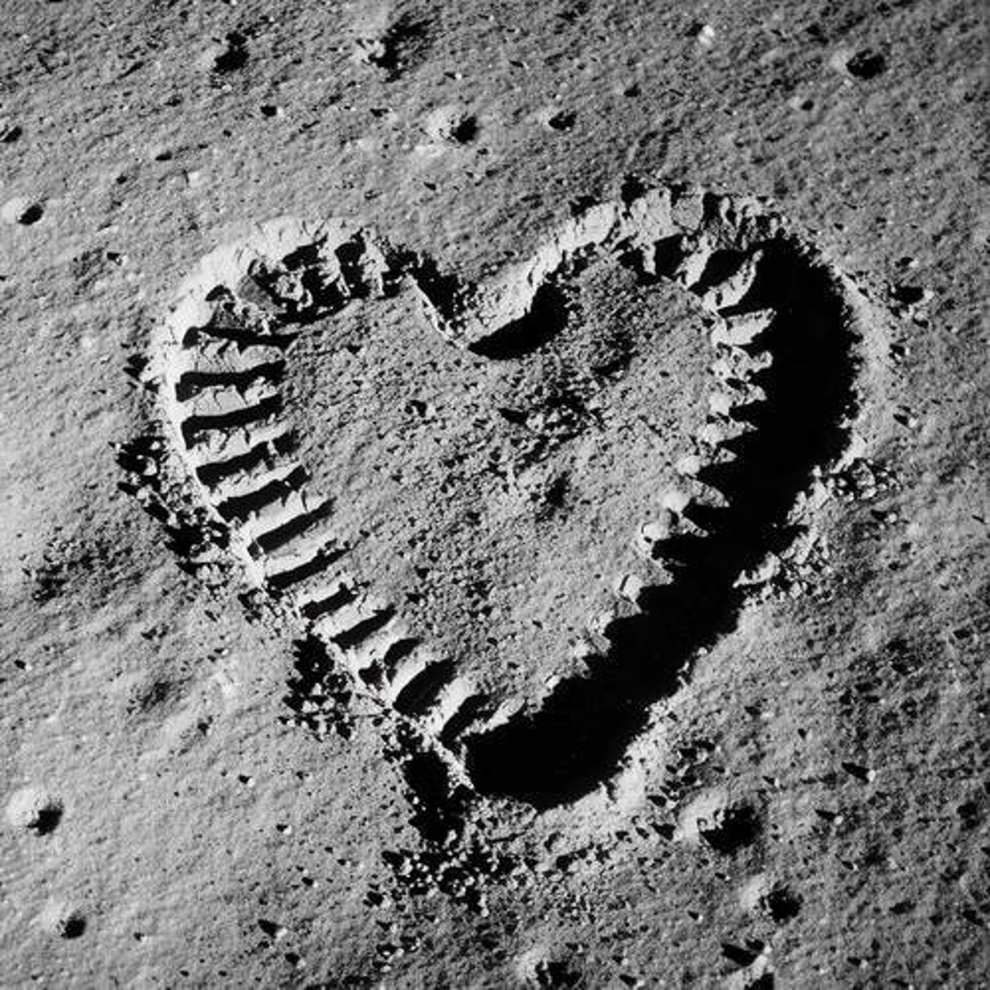 To the Moon and Back (Extended Mix)