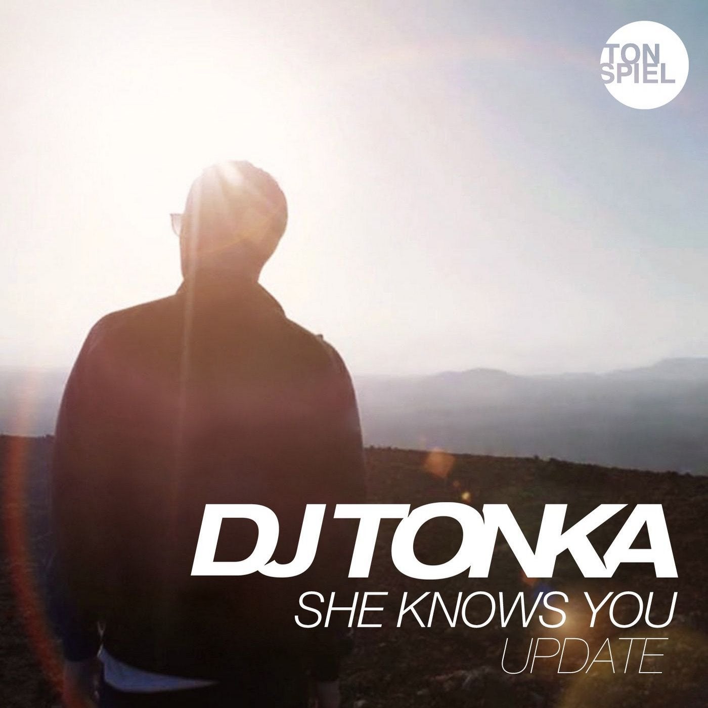 She knows. DJ Tonka. She knows обложка. DJ Tonka, Calippo - 4u.