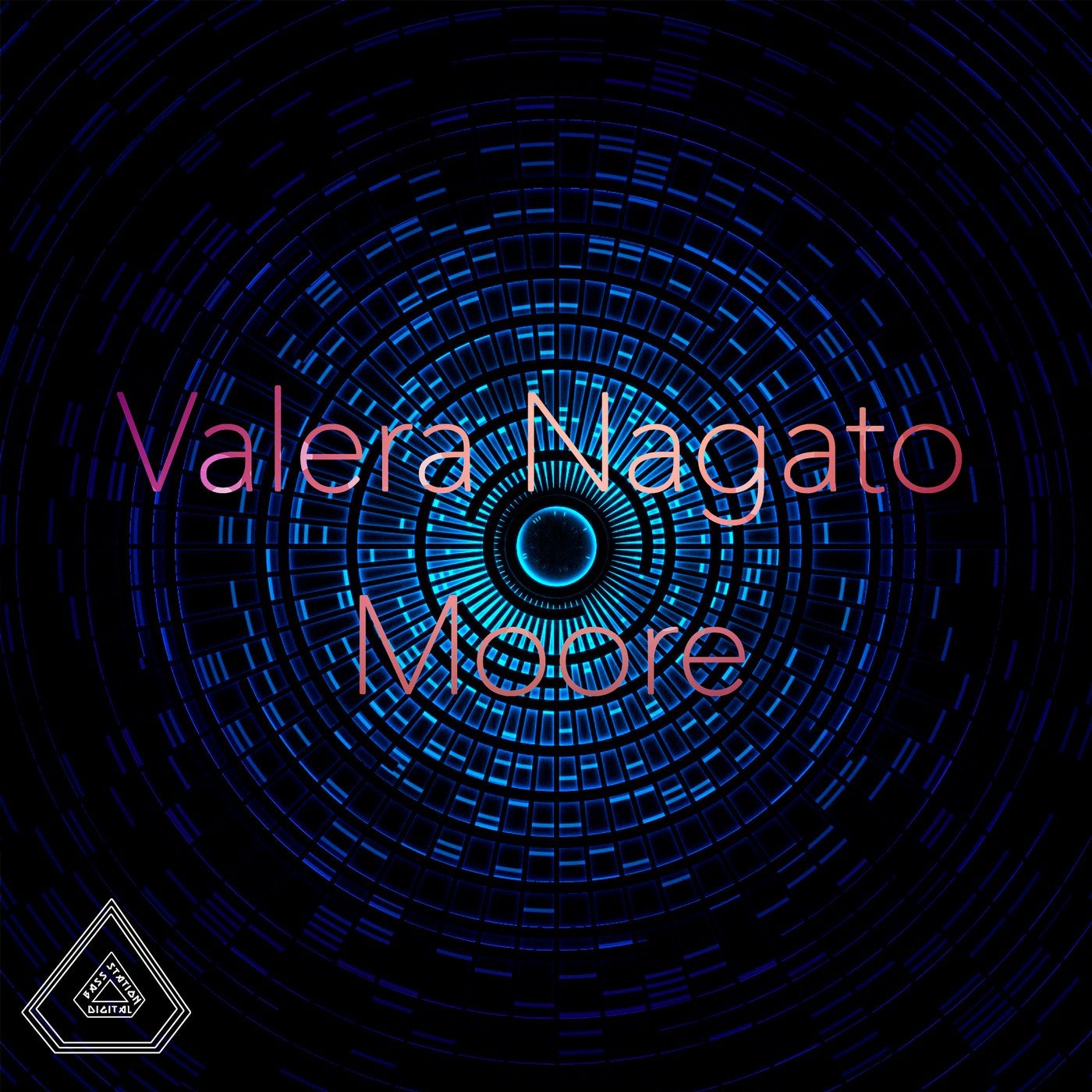 Moore - Single