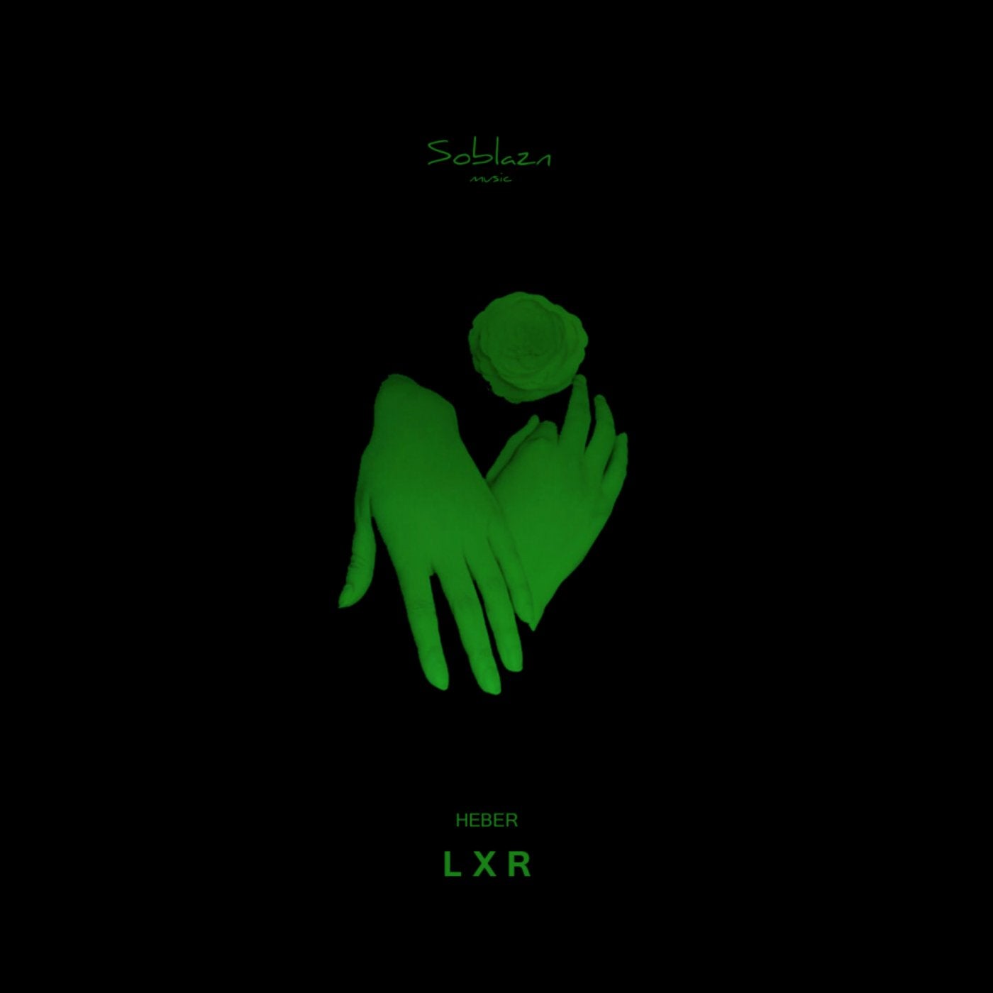 L X R