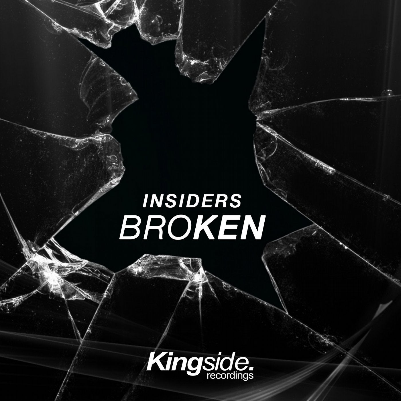 Listen broken. Broken inside. Broken inside обои. Принт broken inside. Broken on the inside.