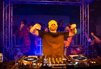 TAJ (AUS)
