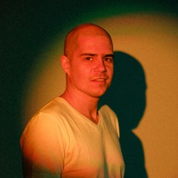 Indie dance chart November 2025