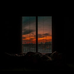 Otra Noche