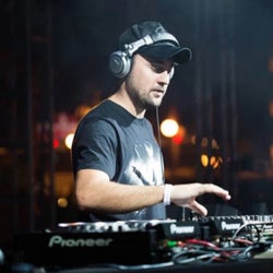 BALLUM'S MAINSTAGE CHART