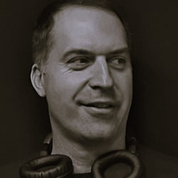 DJ MEOZ – Ambient Lift to Progressive Fire