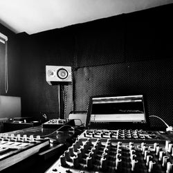 Top 2025 Minimal/ Deep