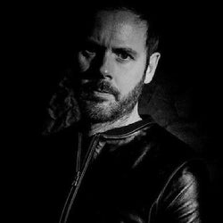 Sneijder 'Don't Panic' Chart