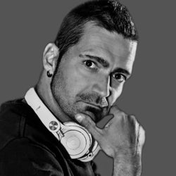 Afro House Julio