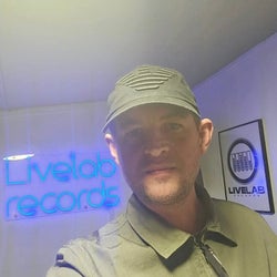 Livelab Records Rollout Chart