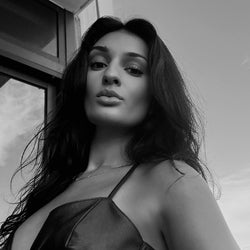 No Thoughts Just Vibes