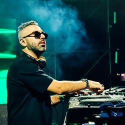 GIVE ME TECHNO - Opening 2026 Chart