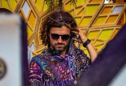 Simon Dobbs