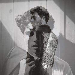 SET ME FREE CHART