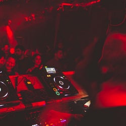 November's Chart 2025 Monthly Selects