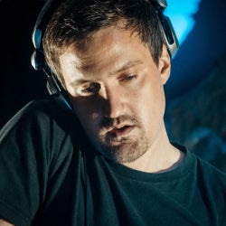 Marc Poppcke's Grey Feathers Beatport Chart