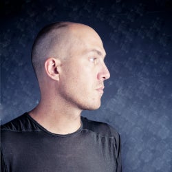 Julian Jeweil "End of Summer 2012" Chart