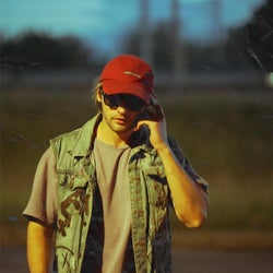 Учился плохо