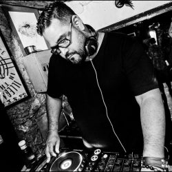 Junior Sanchez Back From Ibiza Chart 2014