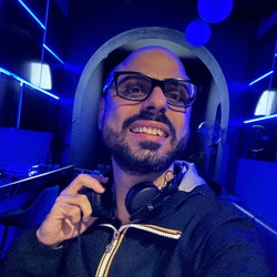 X - TOP 10 DJ TRACKS