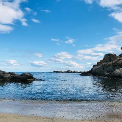 15 Sirens For The Beach