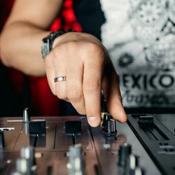 WAREHOUSE 02