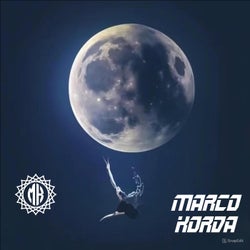 Moon (feat. Alisa)