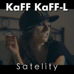 Satelity