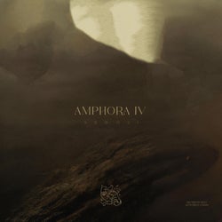 Amphora IV