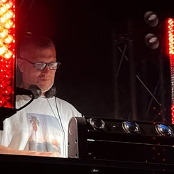 New Year's Groove Tech by Ian Kita