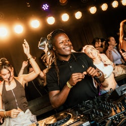15 Hours Marathon Set - Thuishaven (AMS) III