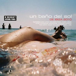 Un Bano Del Sol De Ibiza 2010