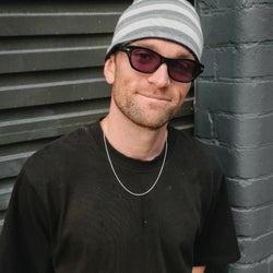 Run That Back Remix Chart