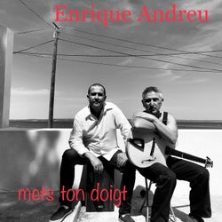 mets ton doigt