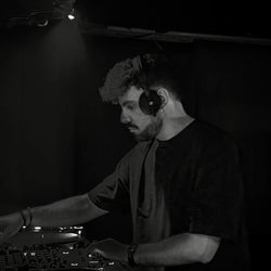 Hanubis "Fracture" 2026 Chart