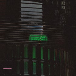 Off The Bus EP (incl. Never Alone In A Dark Room Remix)