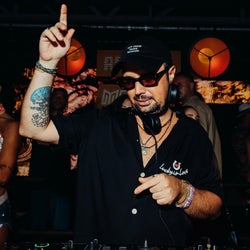 Derun's November Picks