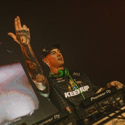 Uberjakd "Hard Sound" Chart