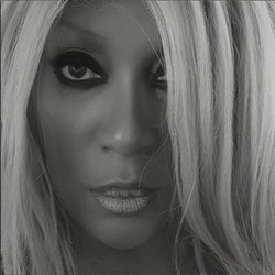 Carol Jiani Diva Mode Activated