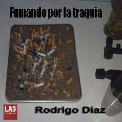 Fumando Por La Traquia