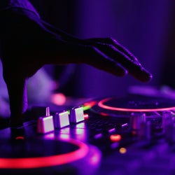 Djing The Best Indie Hits 25