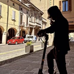 SCONOSCIUTO