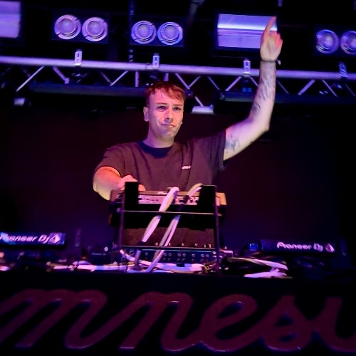 Don't Mind (SPRING BOMBS)