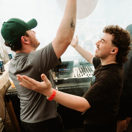 Entasia's "Don't Stop" Chart