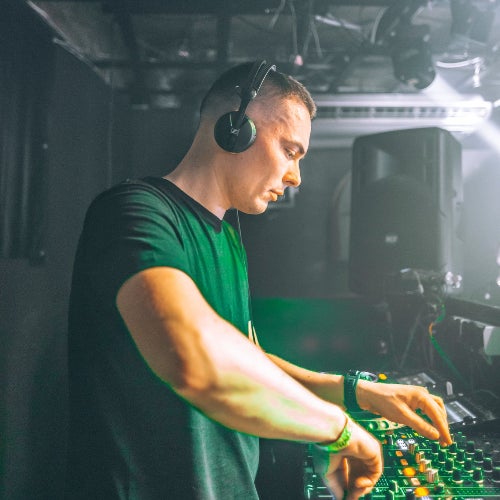Lucas Deyong 'In To Space' Chart